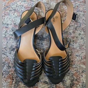 Susina Black Leather Strappy Sandals size 9M